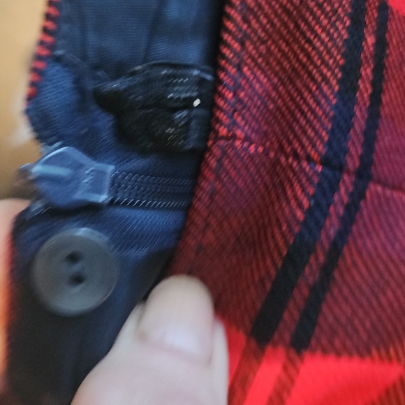 Plaid Red and Black Imported Wool Skirt. Fits Like A 14 .Waist 33in. 29 In Long. - Picture 2 of 6